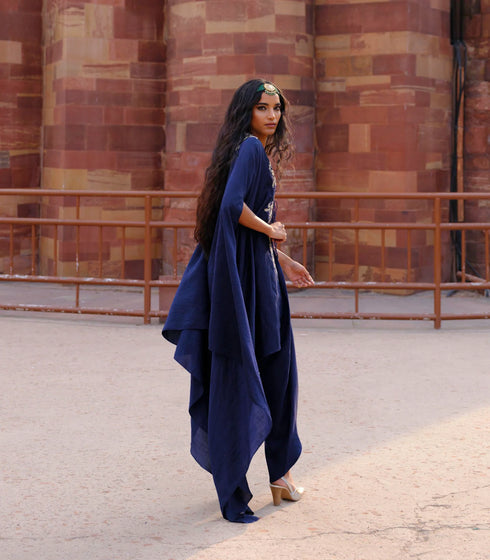 Fara Cape & Dhoti